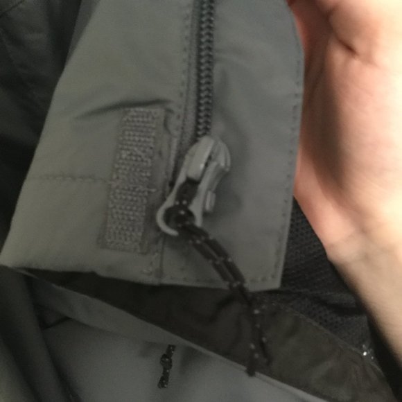 Colombia Omni-Tech Light Jacket - Picture 4 of 10